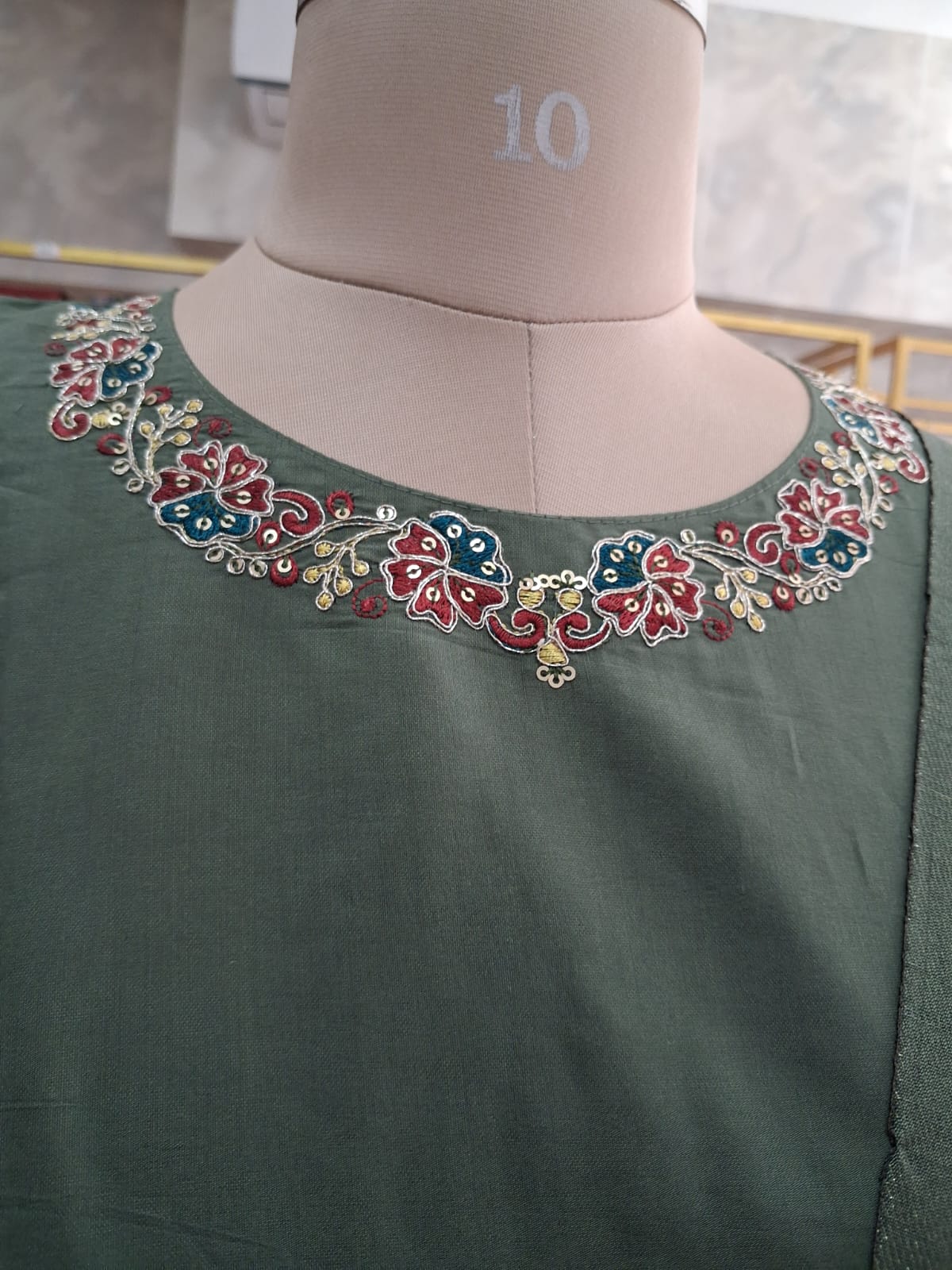 Elegant green kurti set