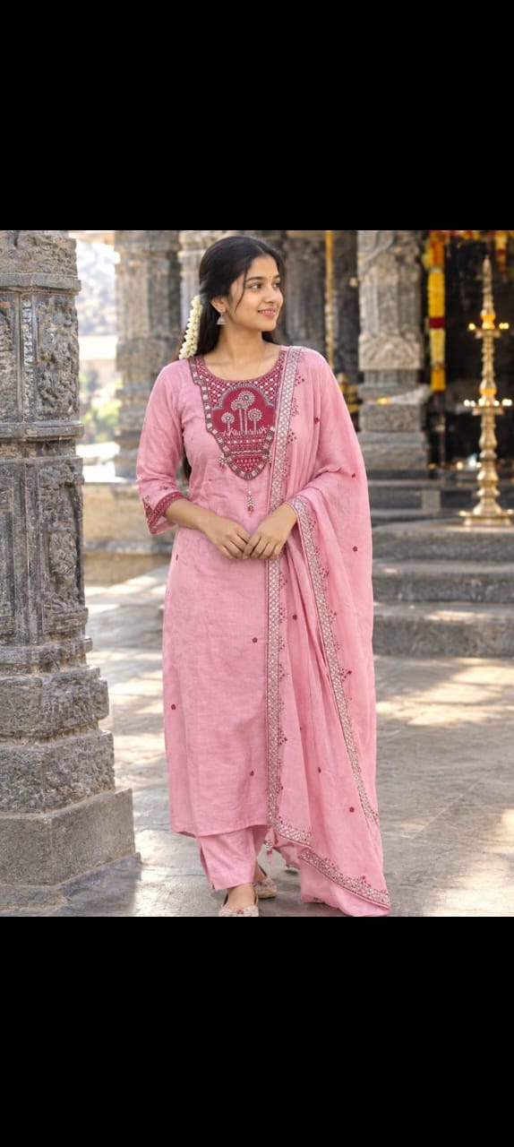 Elegant pink kurti set