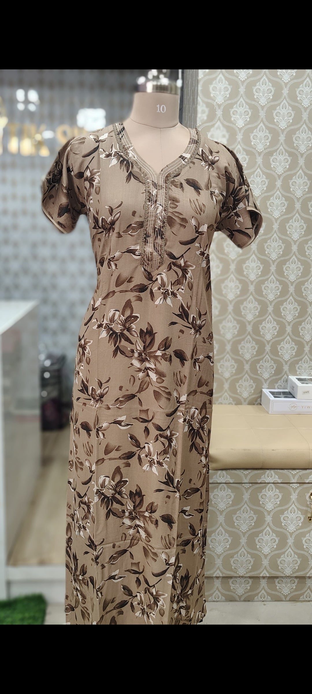 Floral beige-brown Cotton Nighty