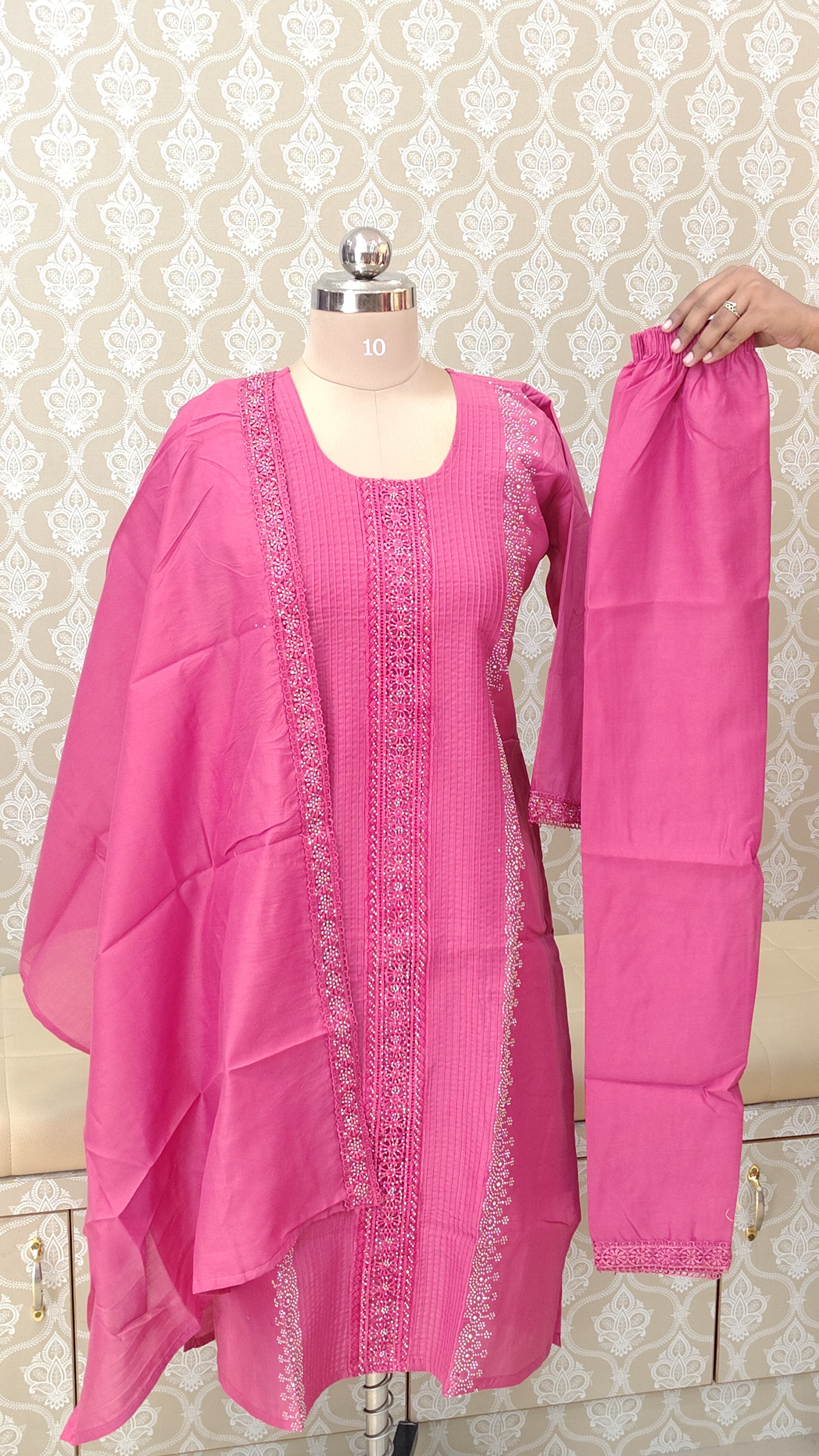 Elegant pink kurti set