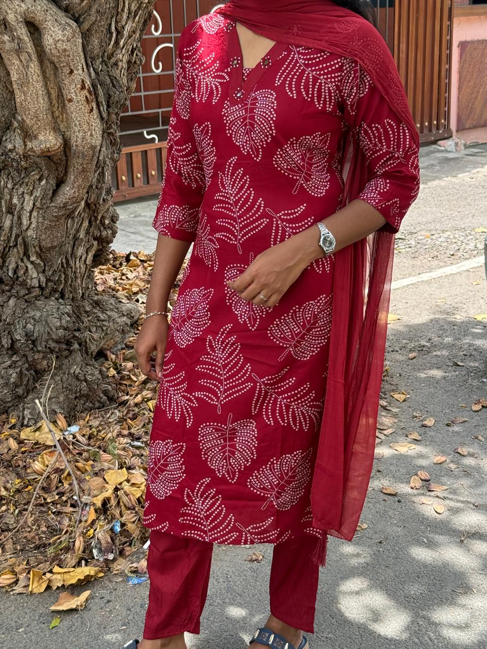 Elegant Maroon printed kurthi set