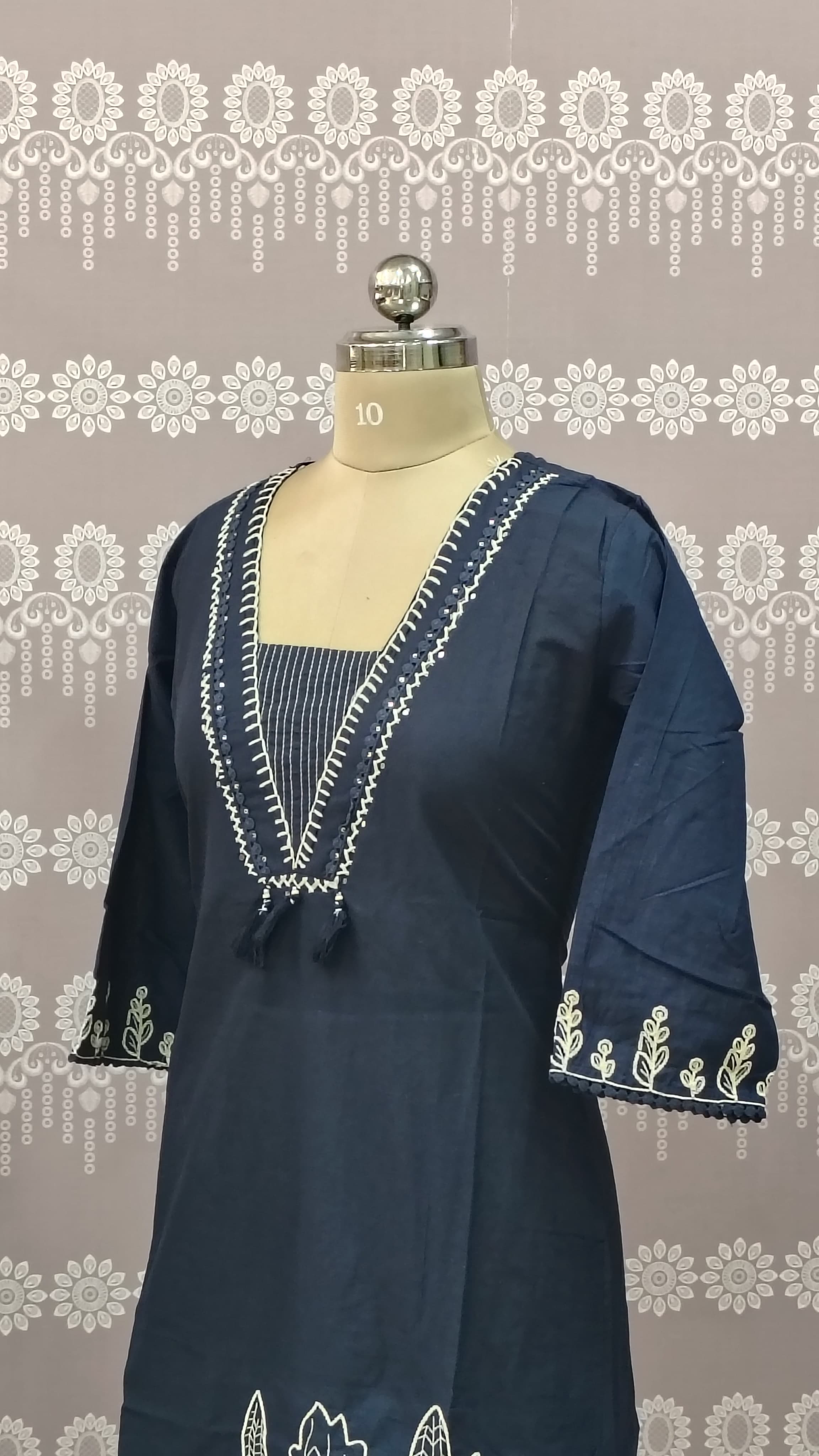 Cotton V-neck kurthi set