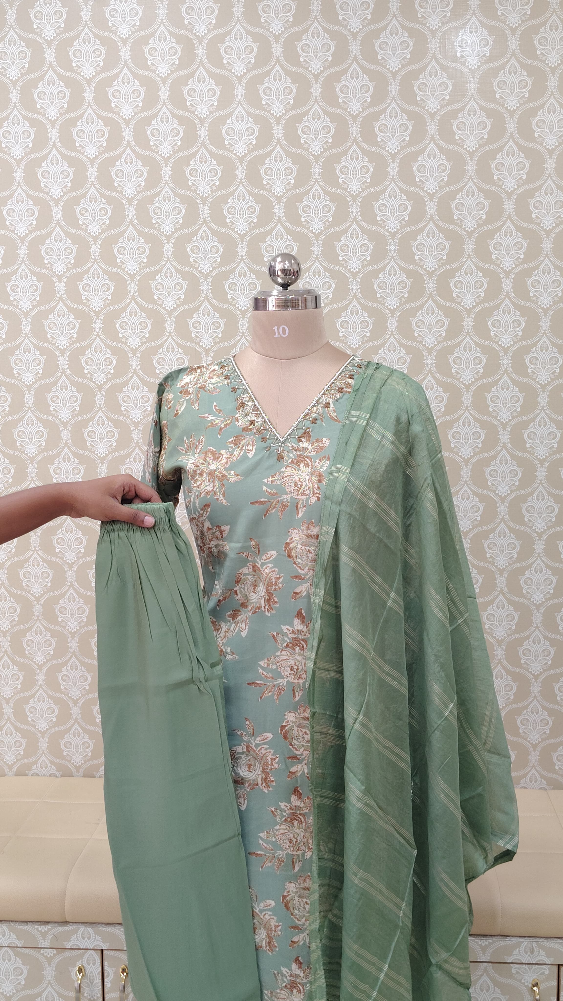 Pista colour kurthi set