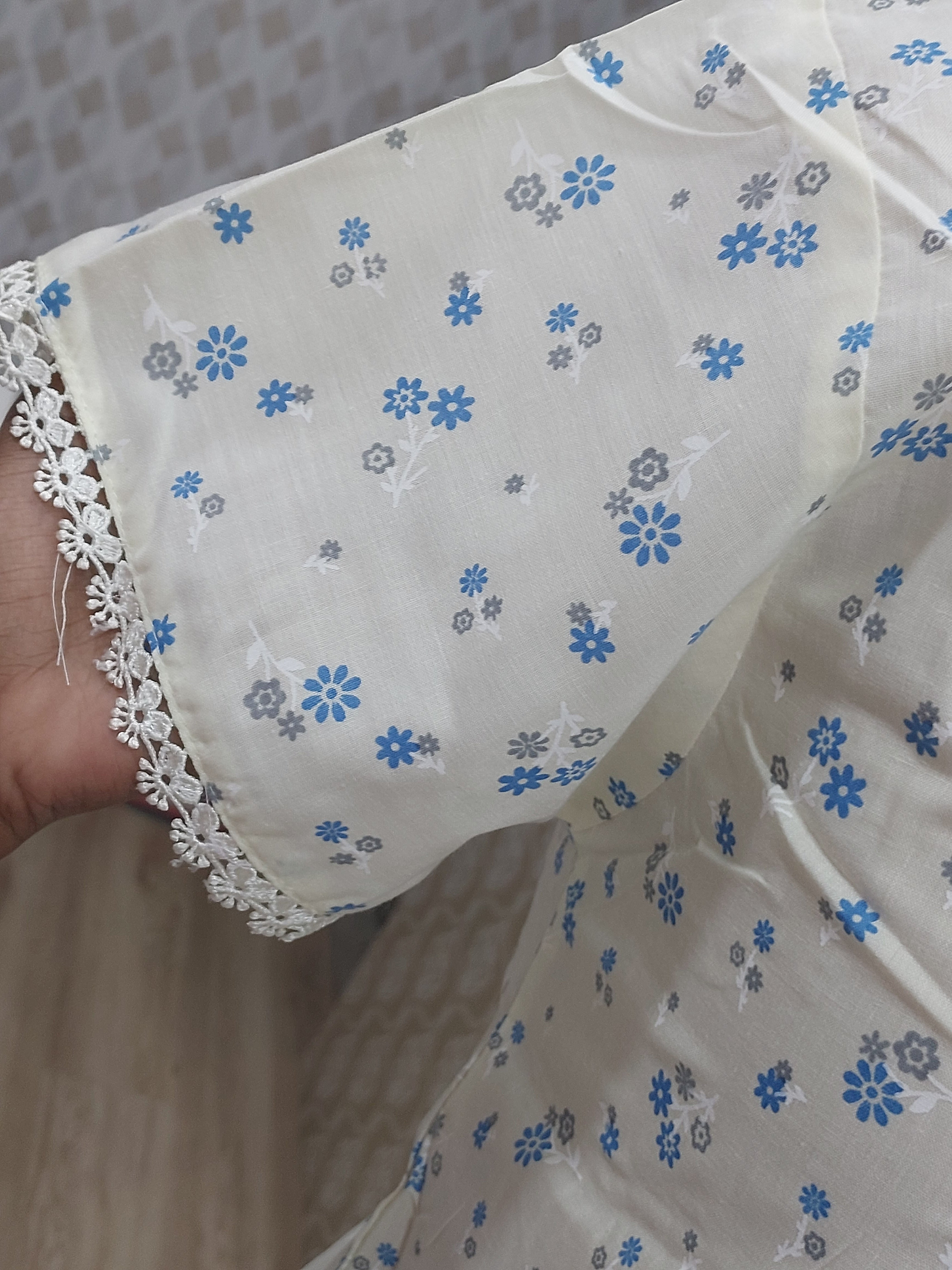 Off-White Floral Cotton Nighty