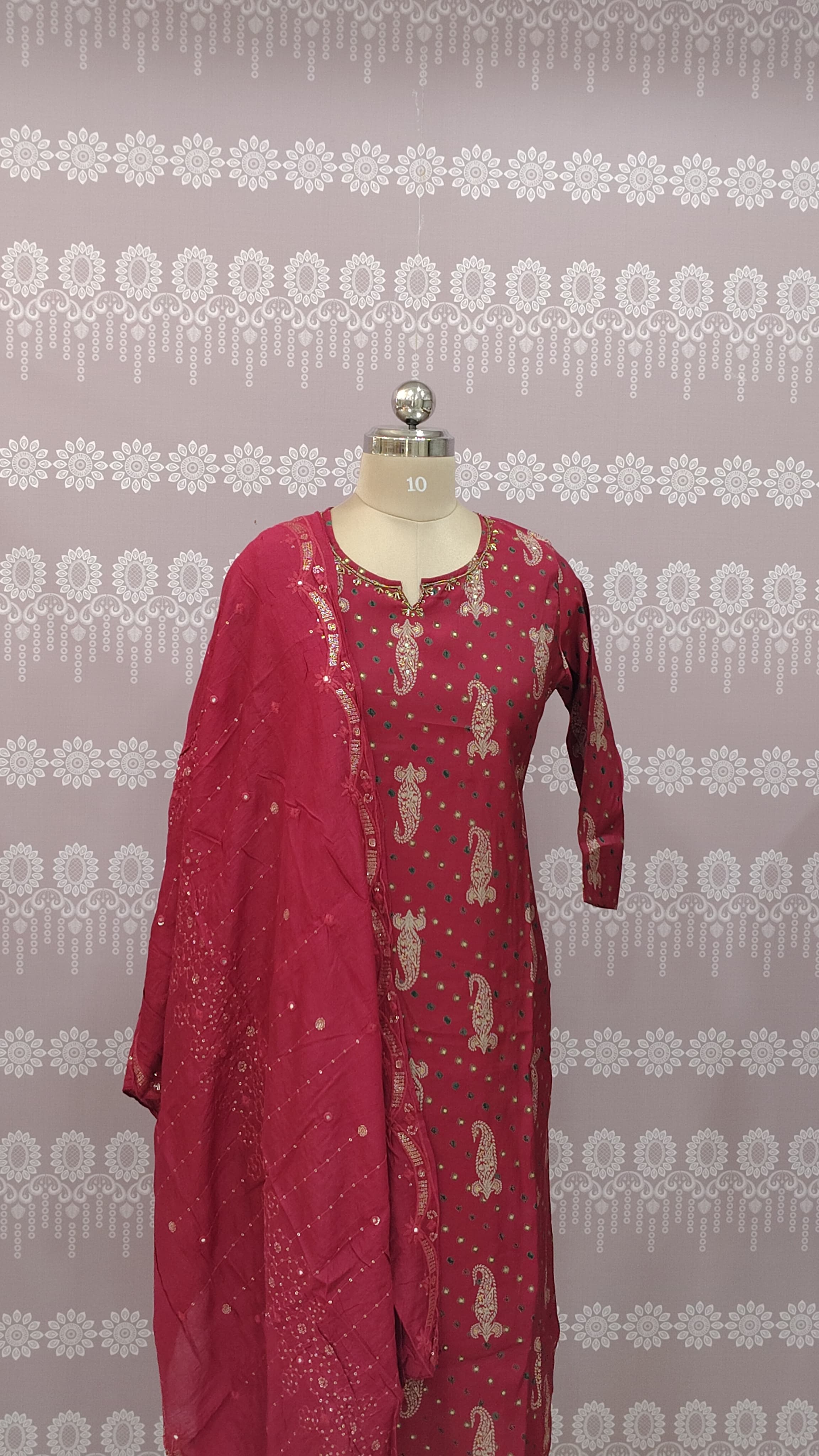 Elegant printed kurthi set