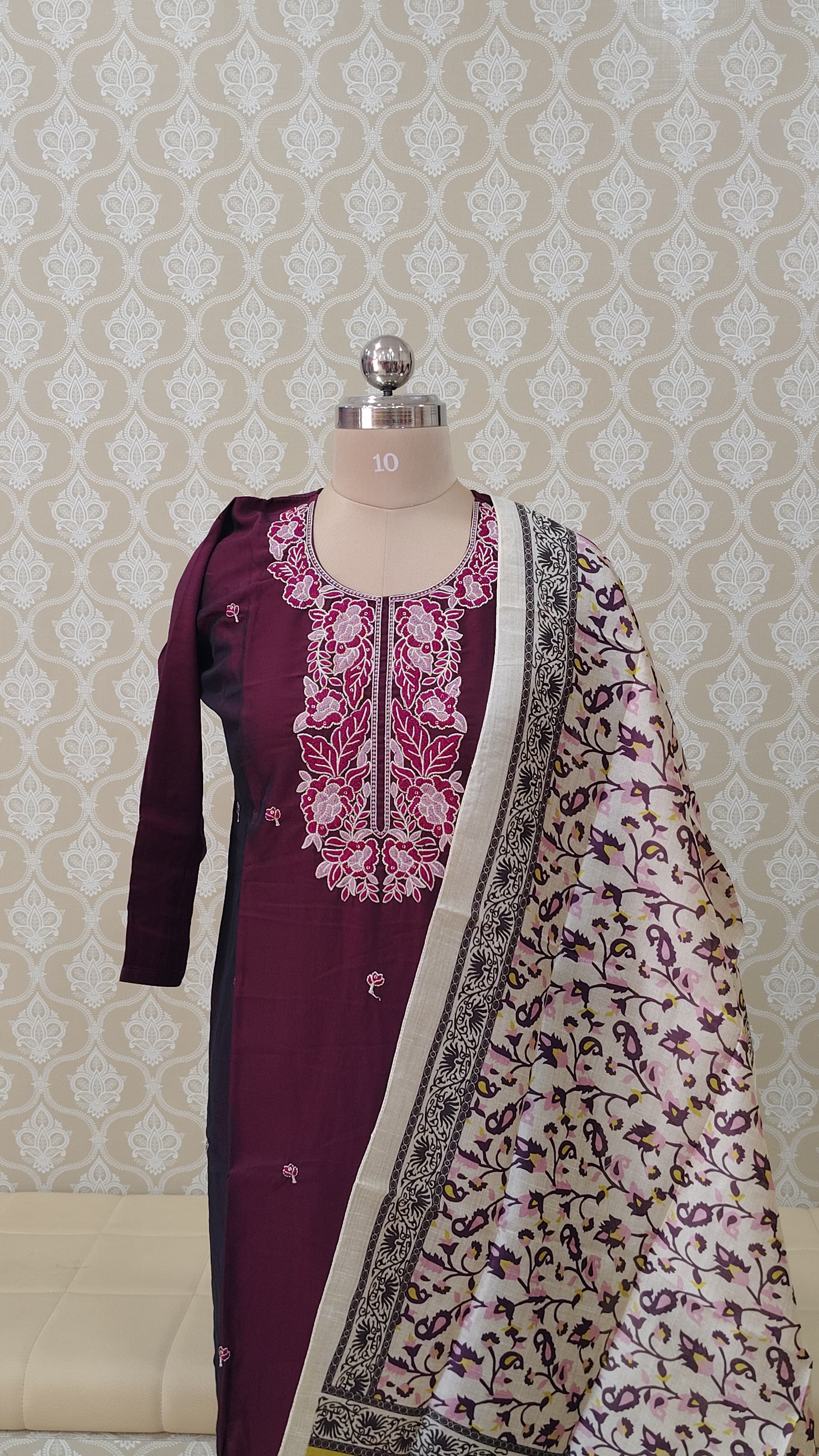 Elegant printed kurthi set