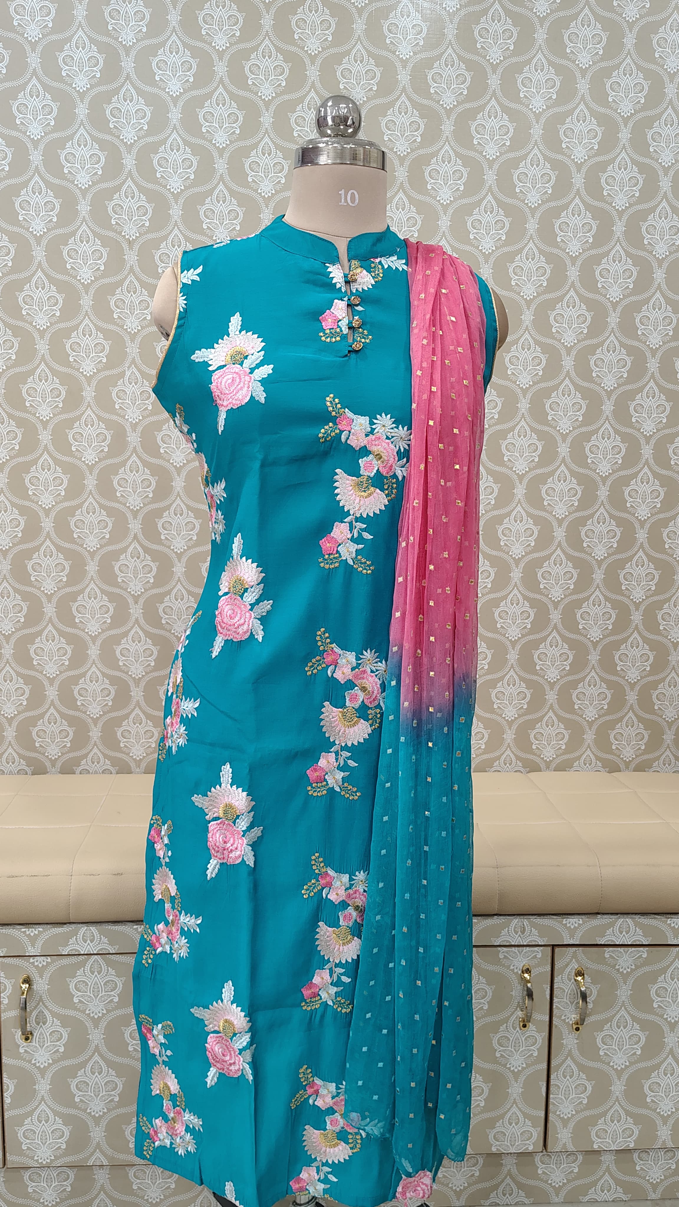 Kurthi set