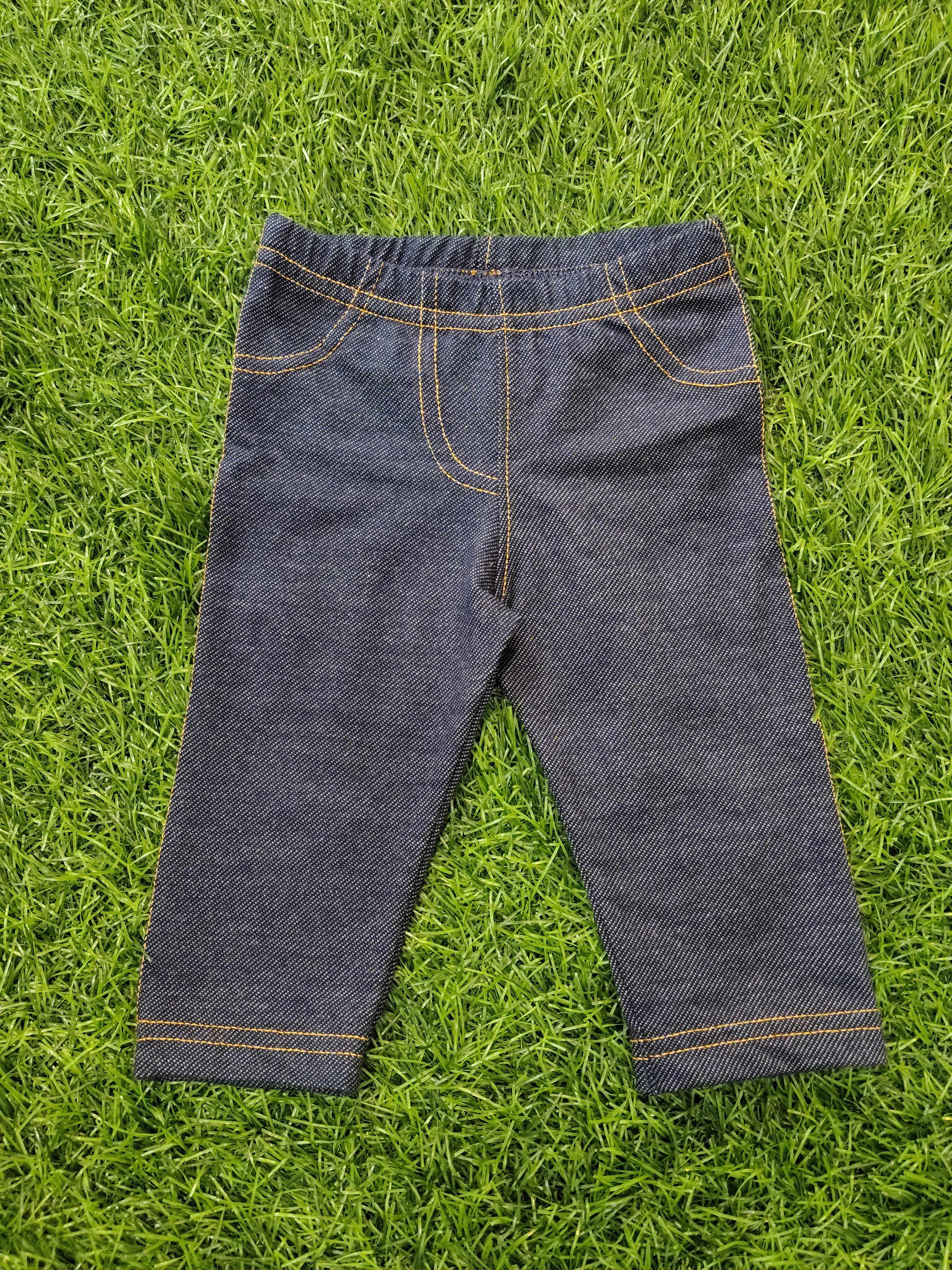 denim blue-look baby pants.