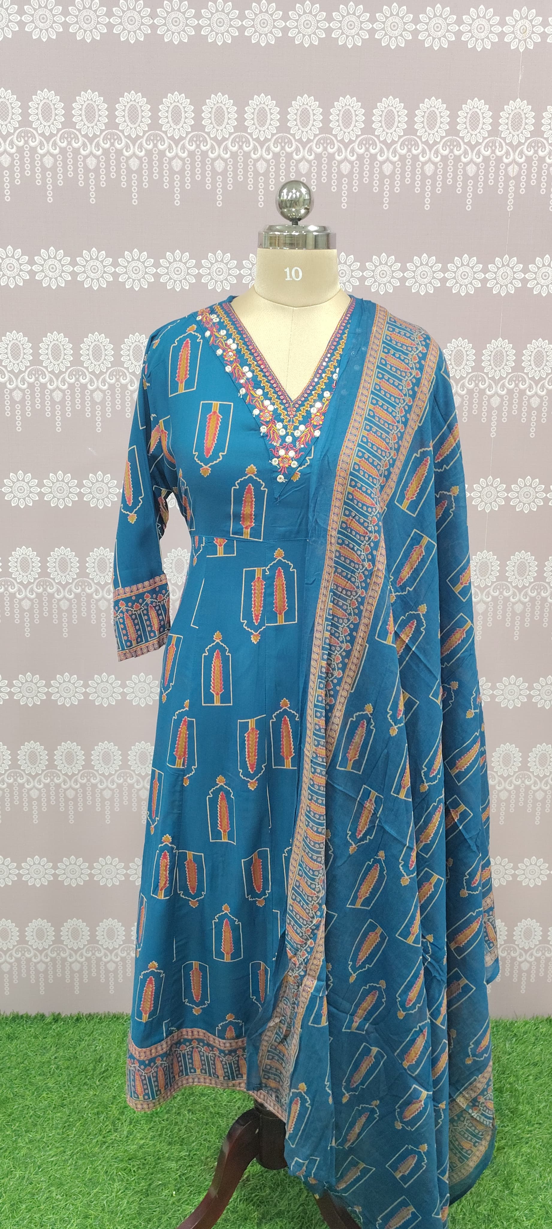 Elegant blue 2-piece set