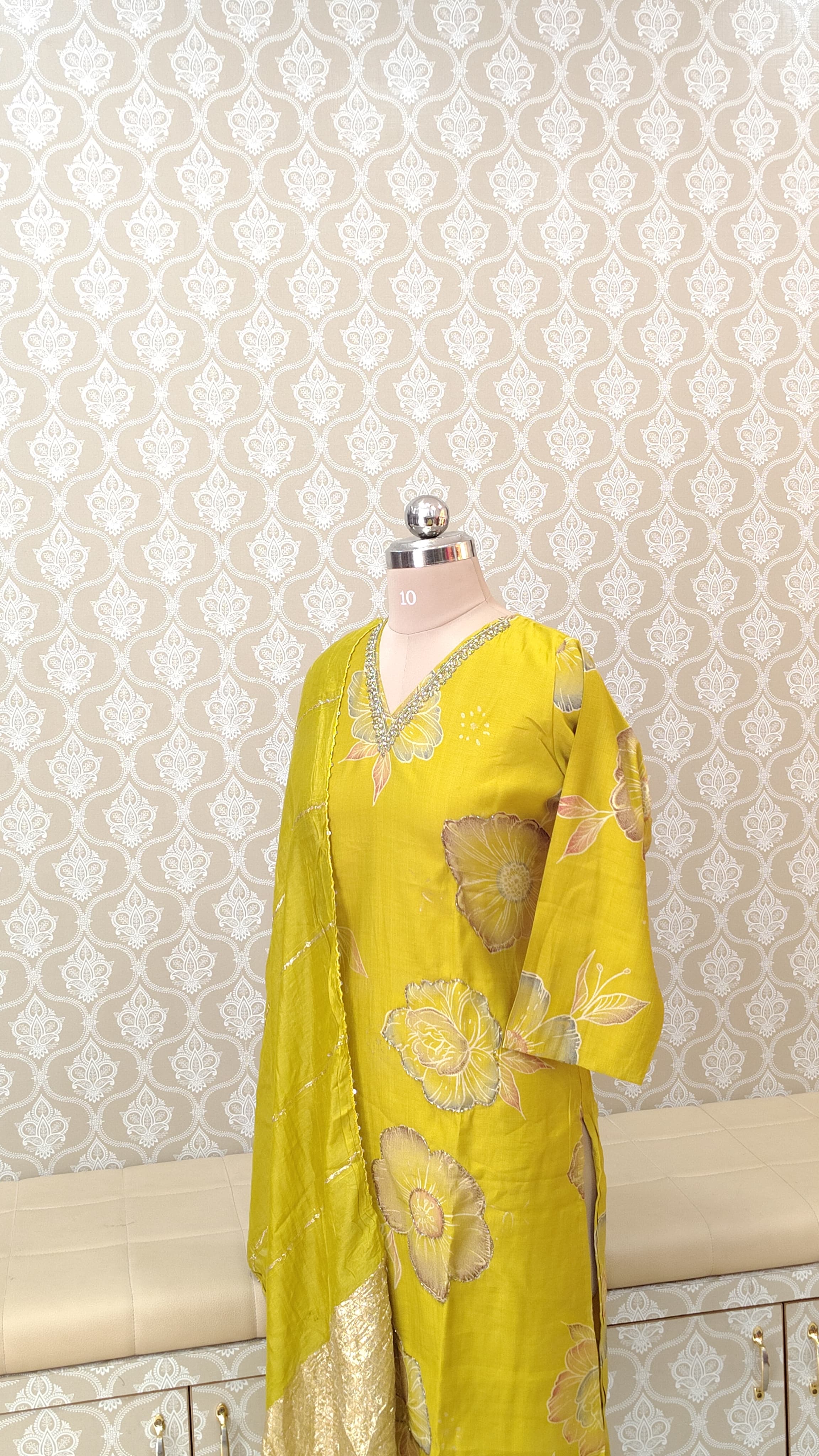 Elegant  kurthi set