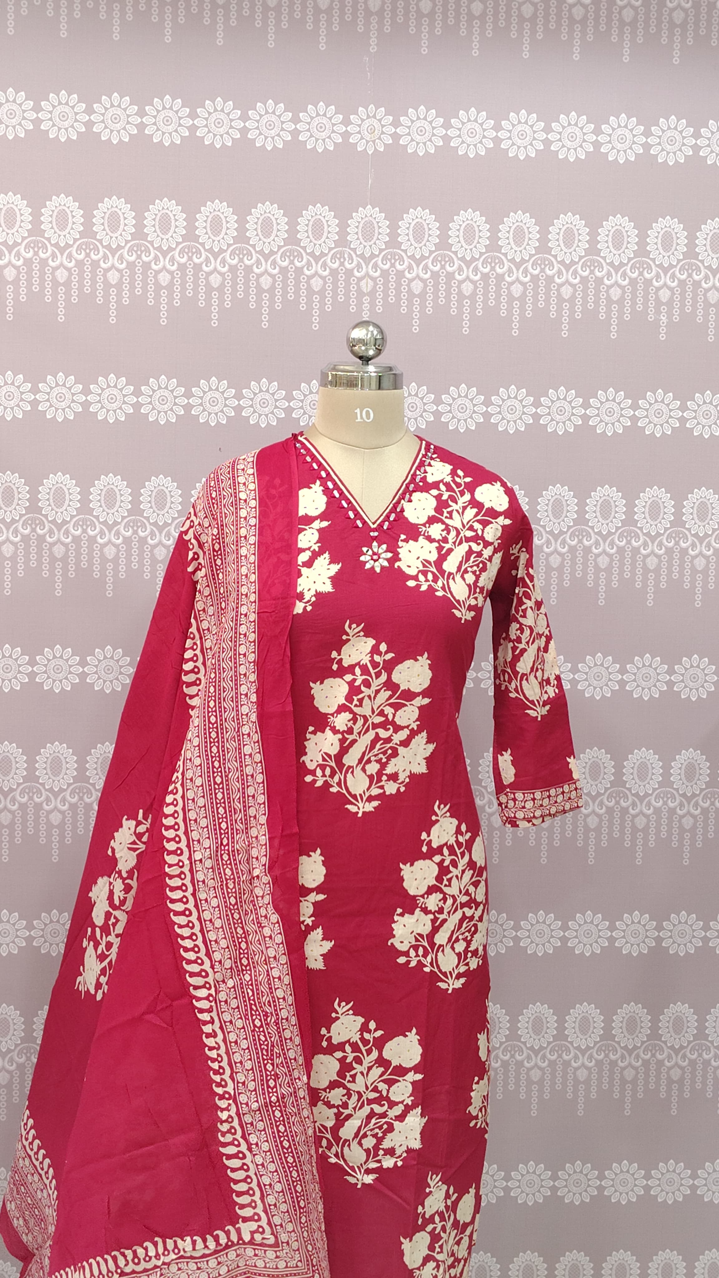 Red floral kurthi set