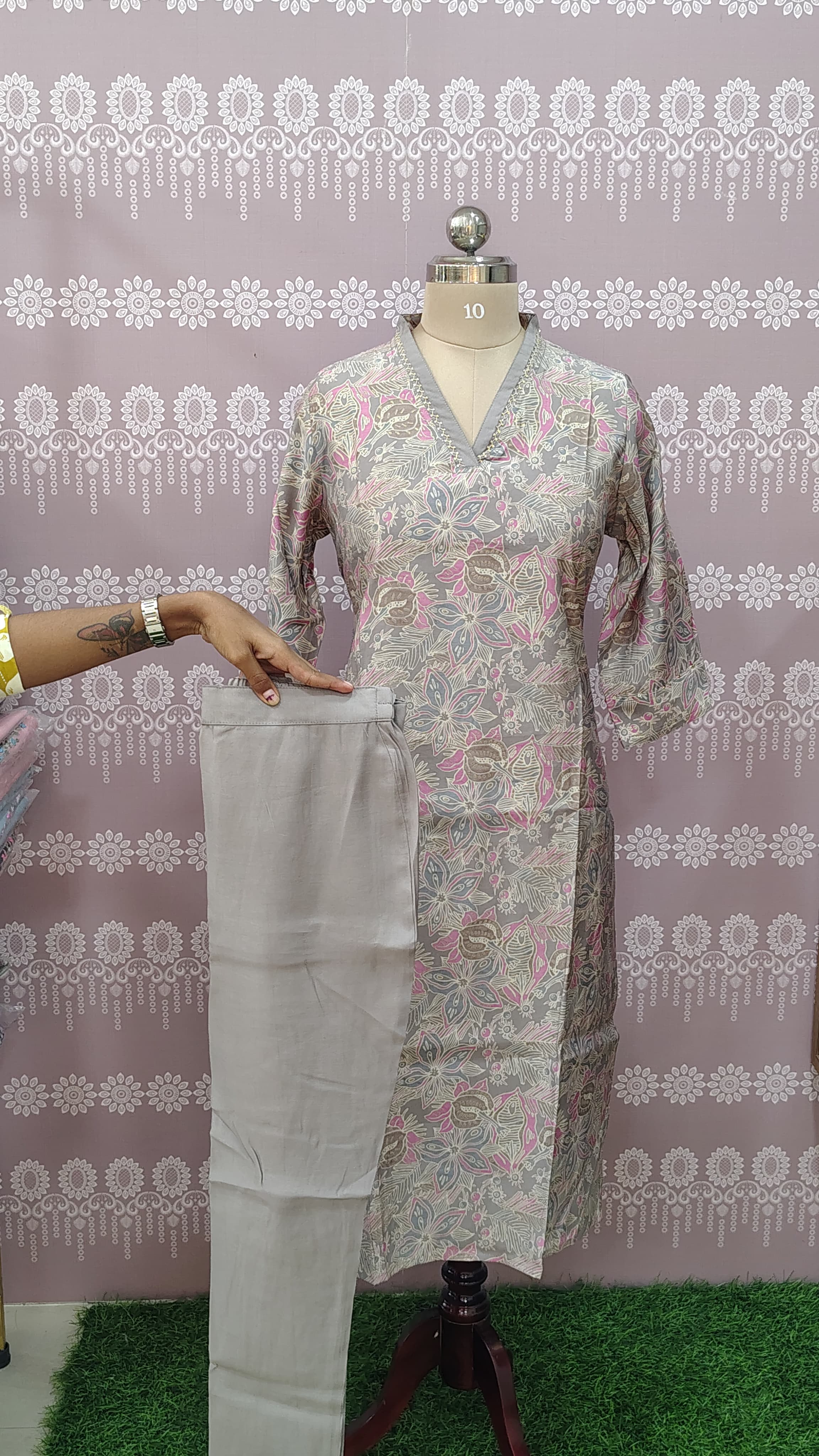 Grey printed kurthi set