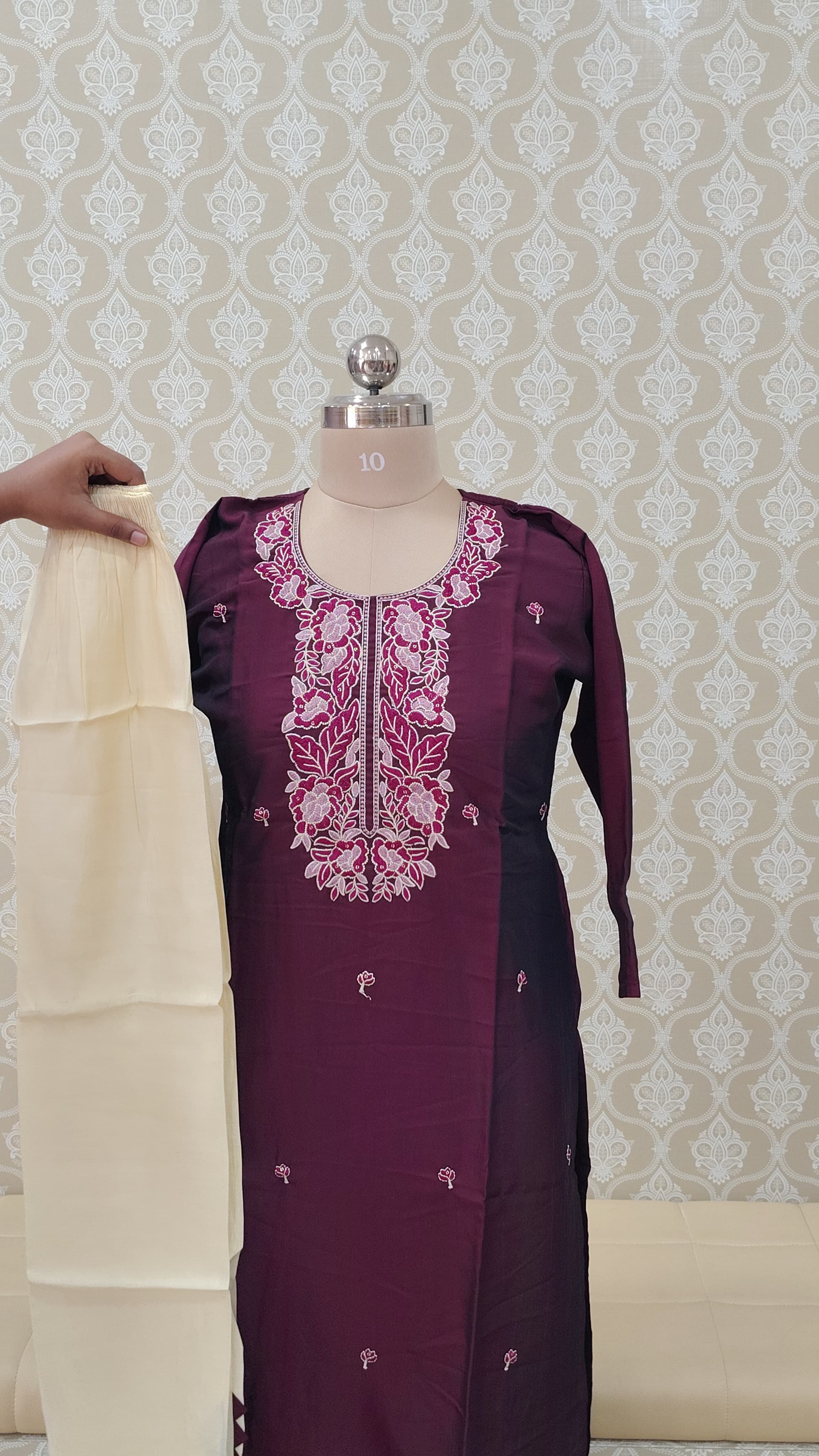 Elegant printed kurthi set