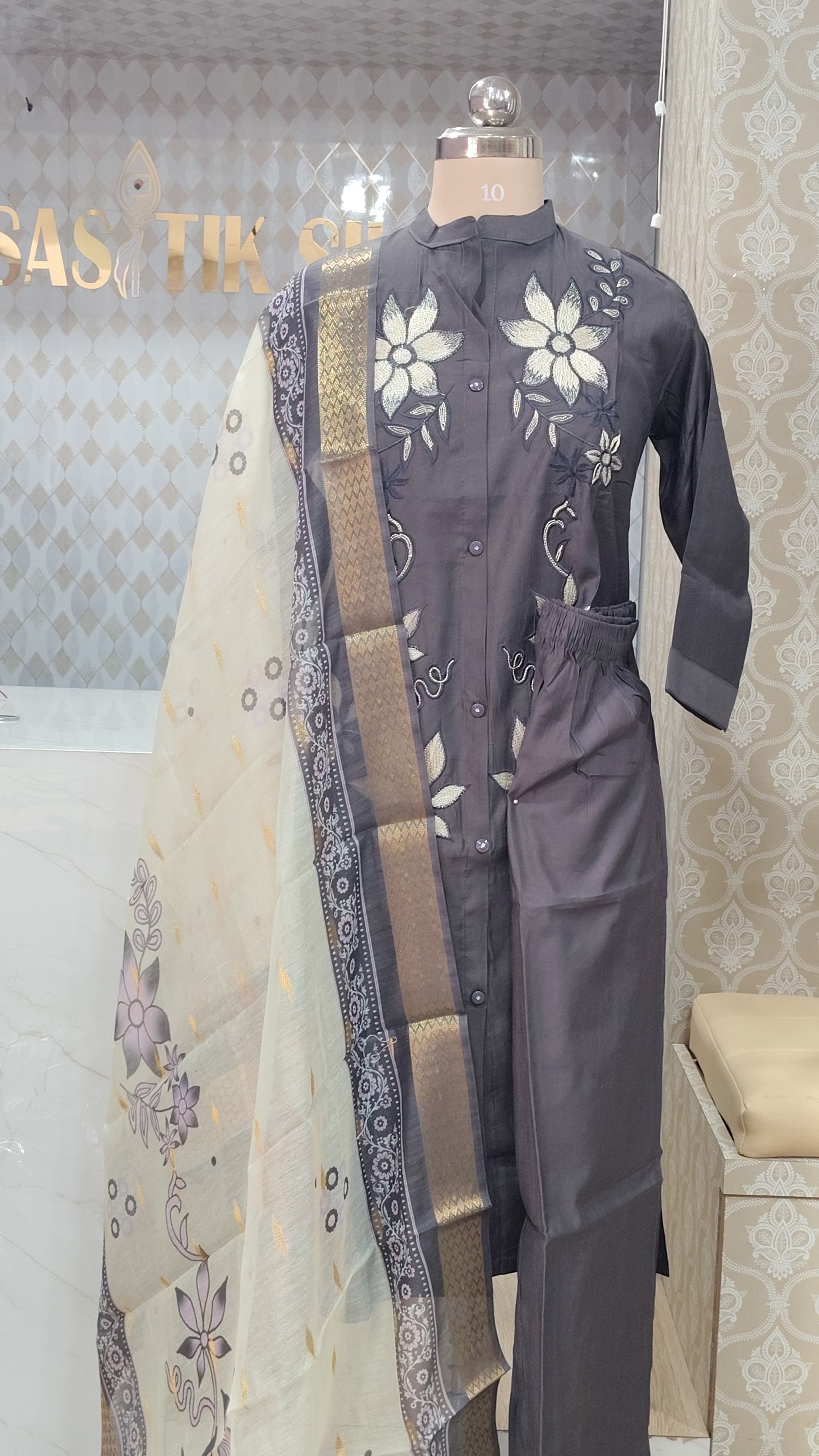 Embroidered  kurti set