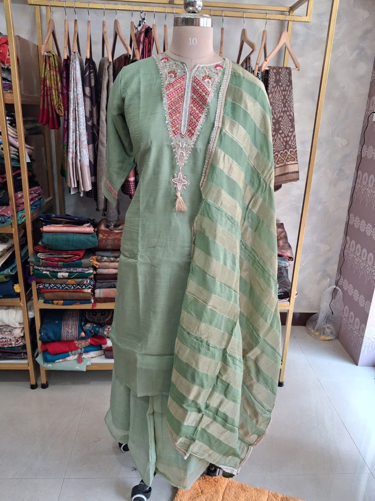 Saga green kurti set