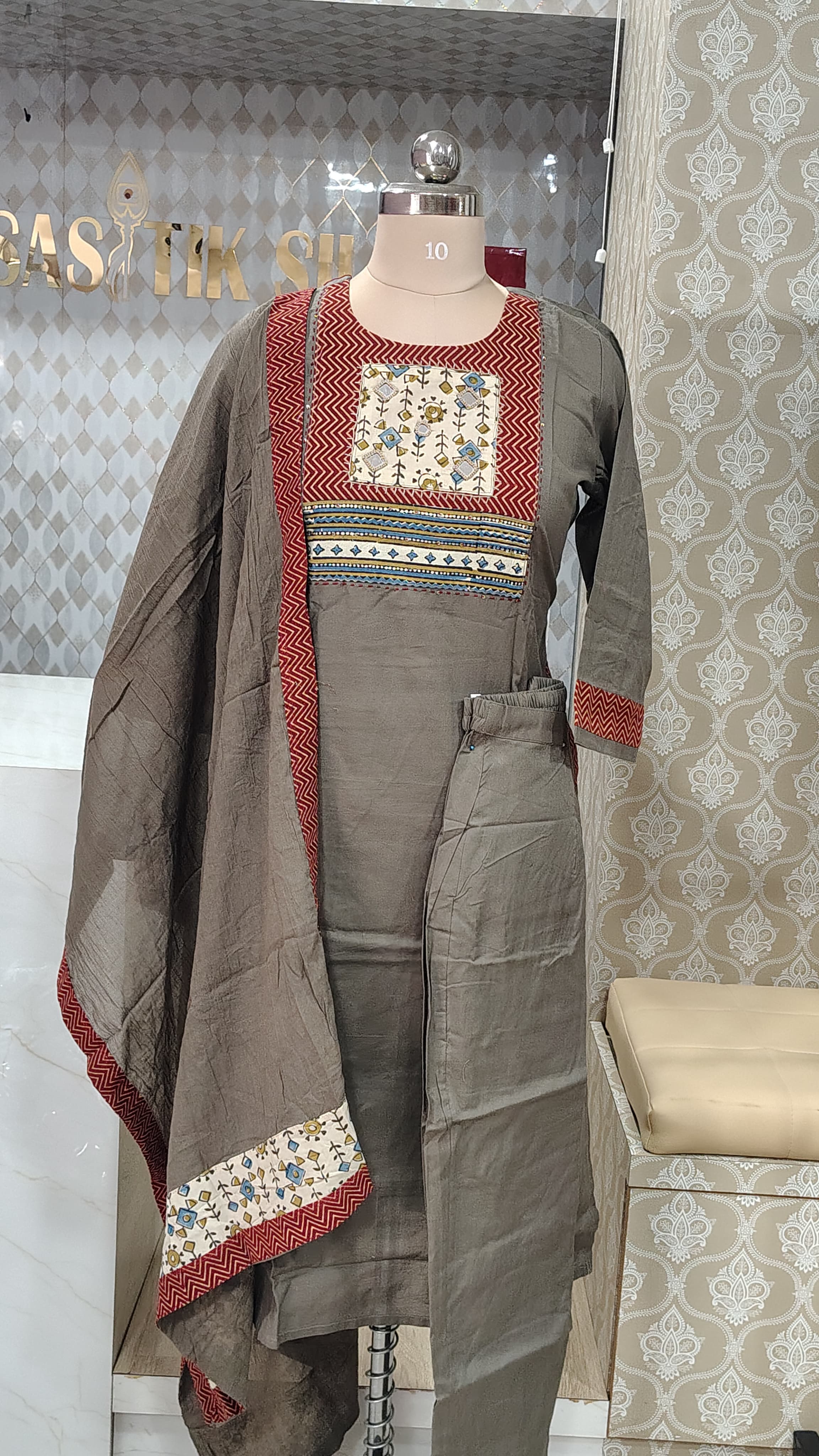 Grey desingner kurti set