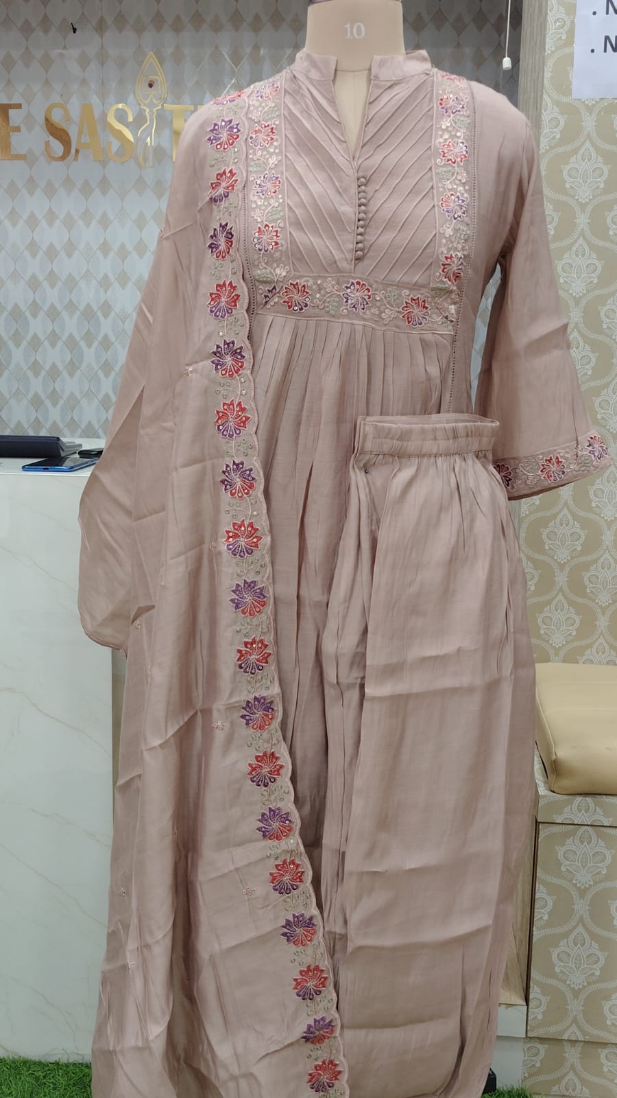Elegant blush pink Embroidered kurti set
