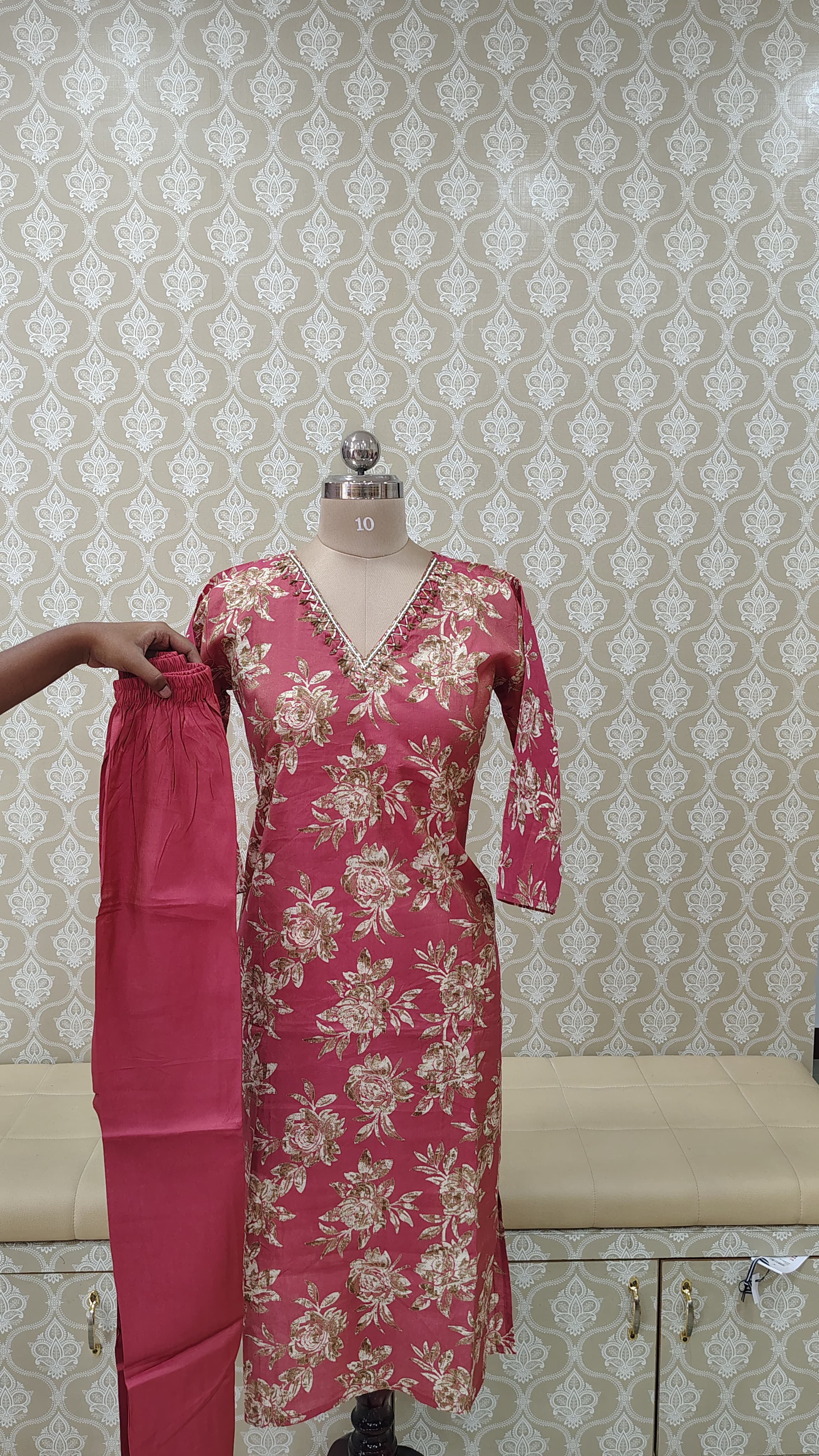 Rose   kurthi set