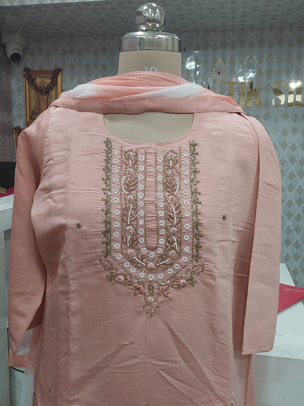 Elegant pink Floral Kurti SET