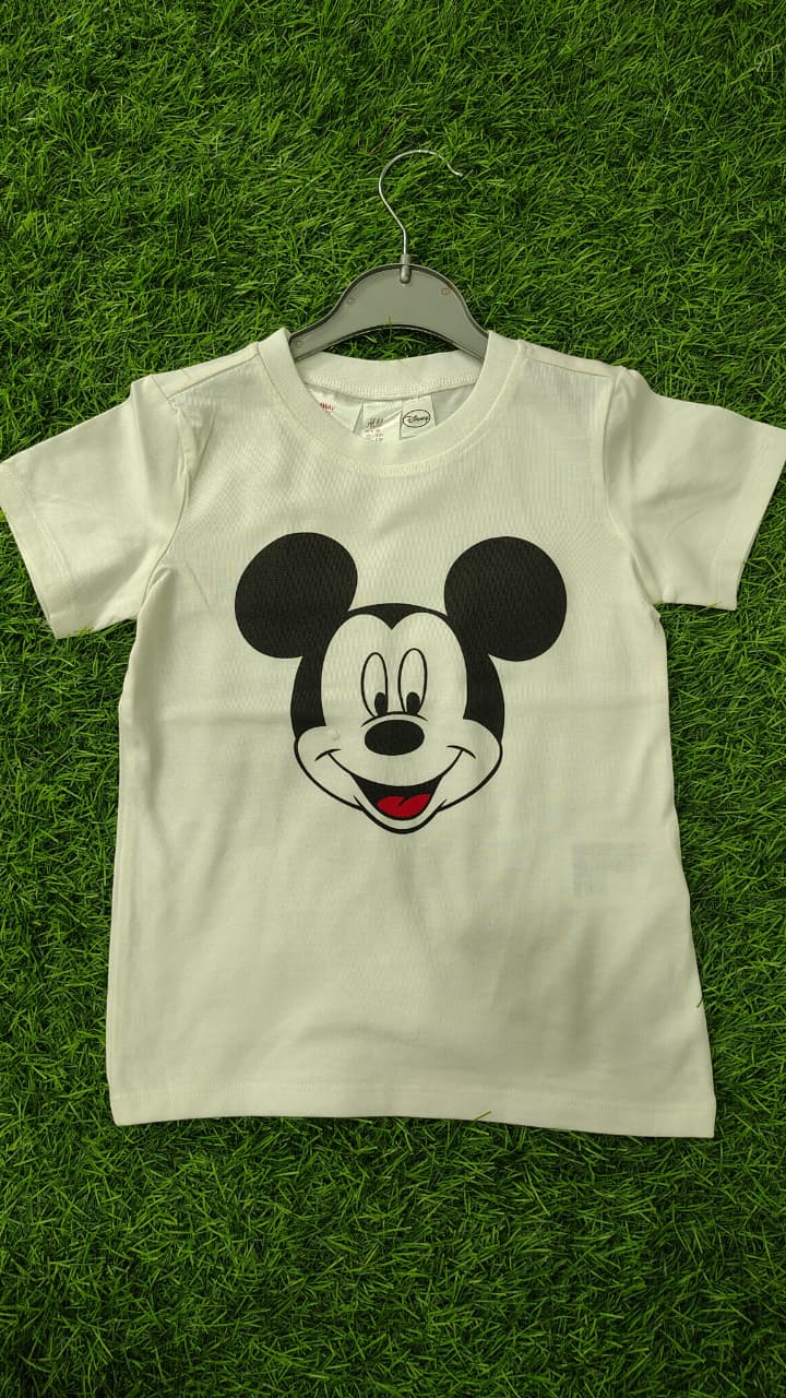 Kids wear white Micky