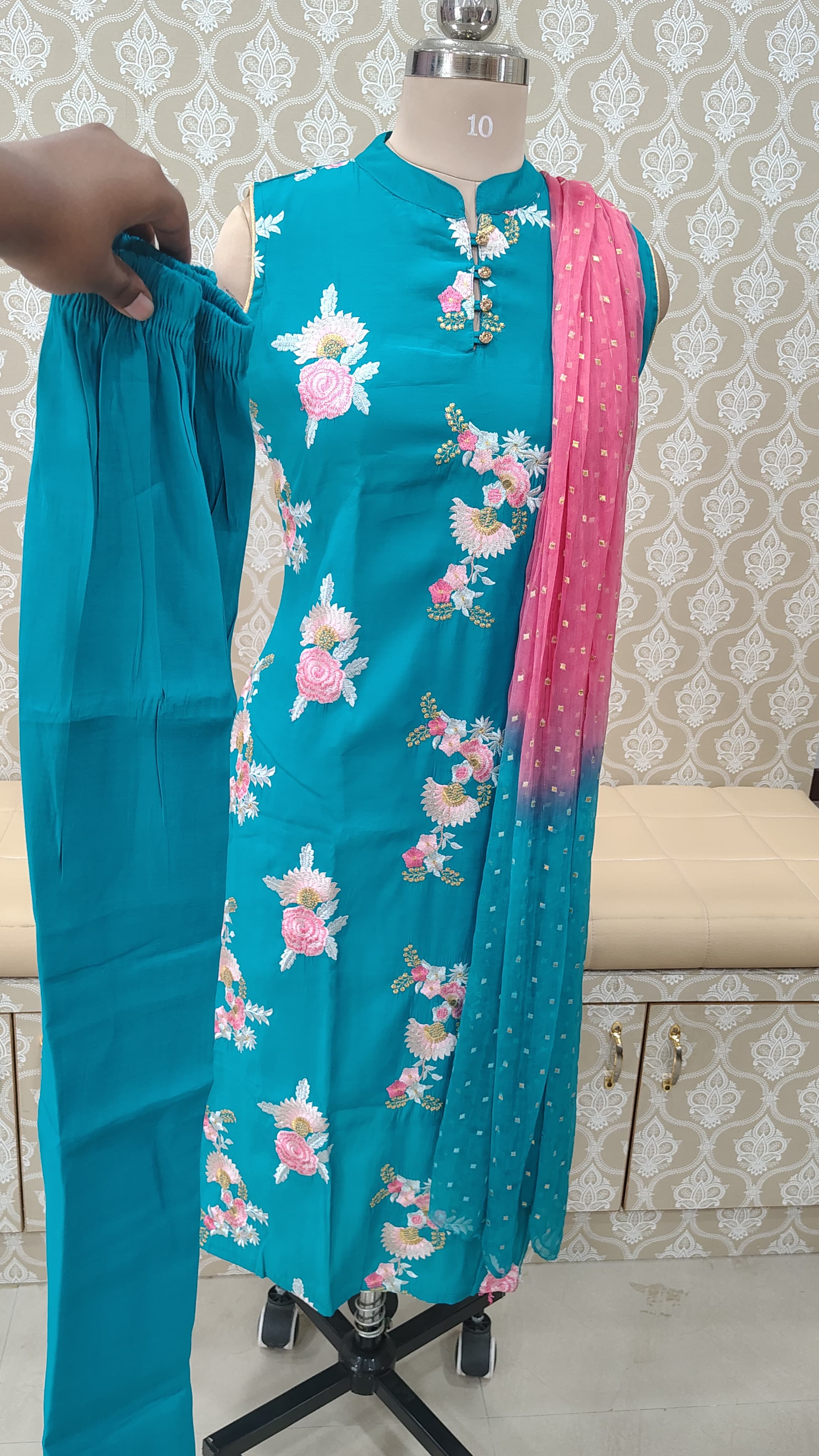 Kurthi set