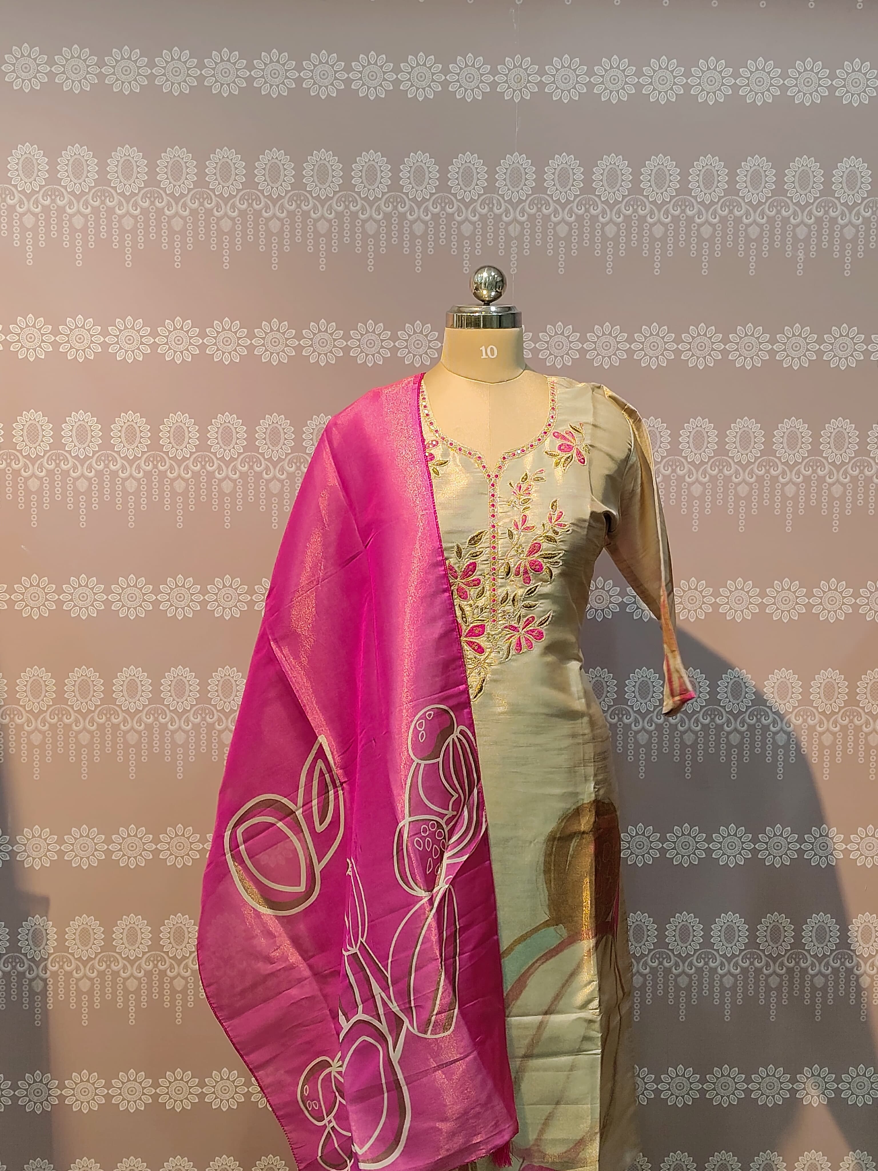 Pink printed kurthi set